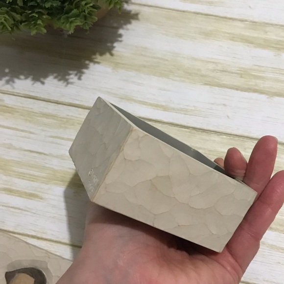 Willow Tree From The Heart Love Heartfelt and True Keepsake Memory Trinket Box - Picture 7 of 9